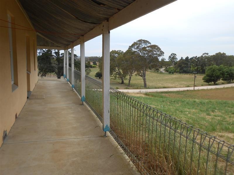 272 Kumnick Hill Road, Woodside SA 5244