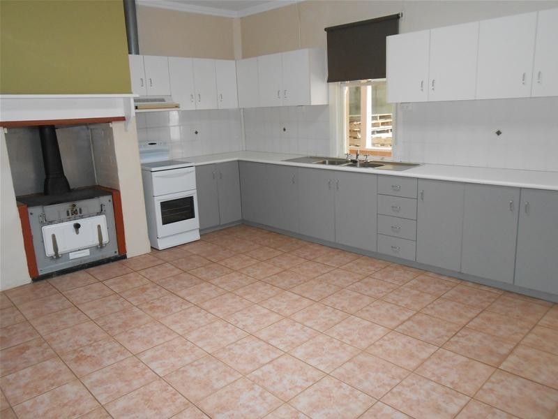 272 Kumnick Hill Road, Woodside SA 5244