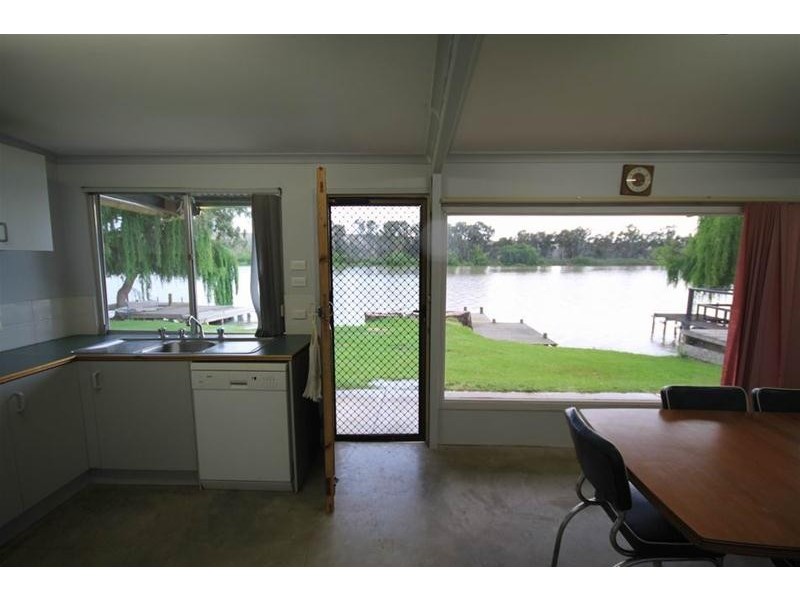 1453 East Front Road, Younghusband SA 5238