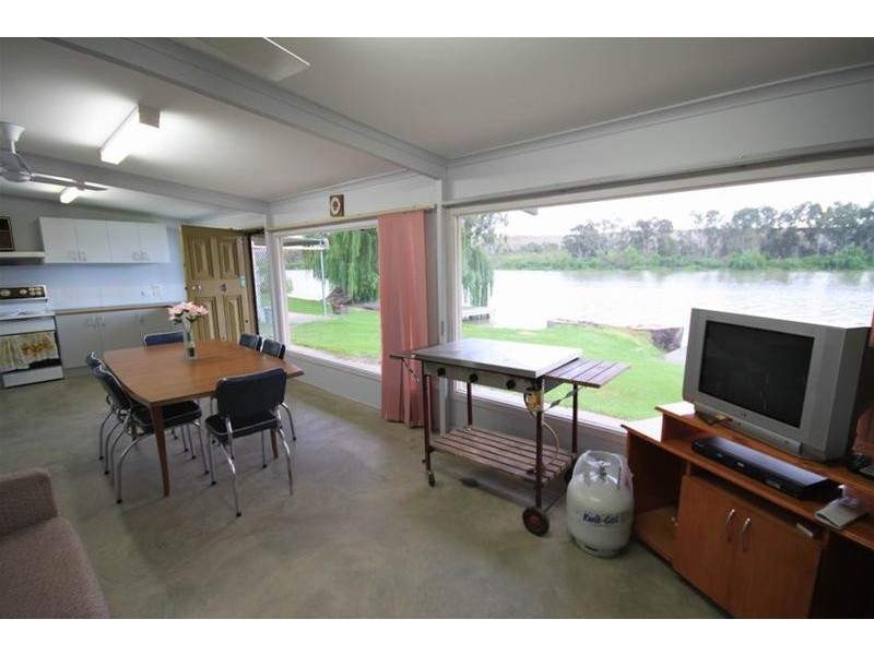 1453 East Front Road, Younghusband SA 5238