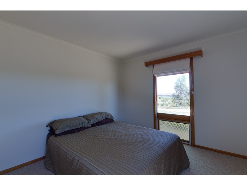 8 Riverview Road, Bowhill SA 5238