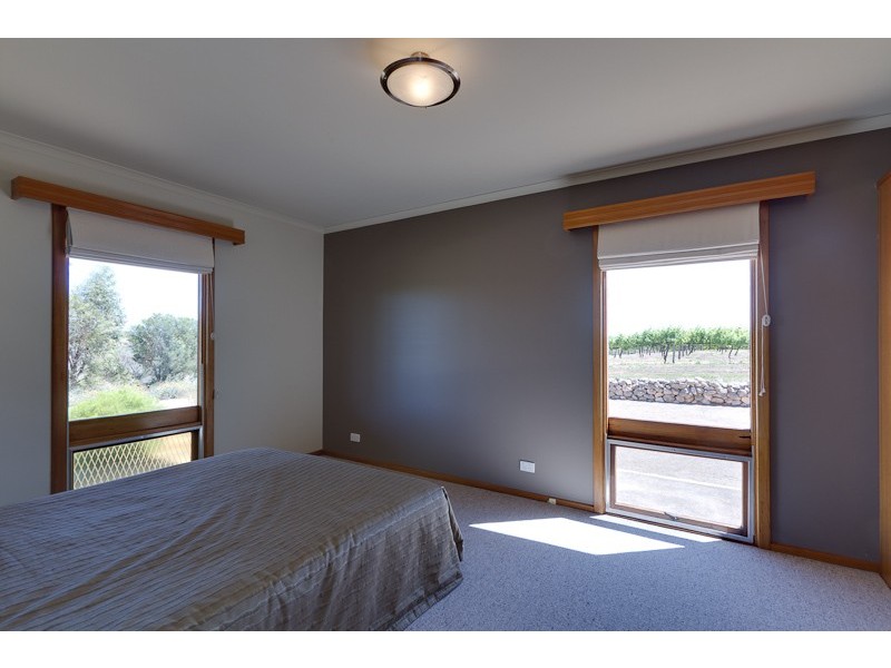 8 Riverview Road, Bowhill SA 5238