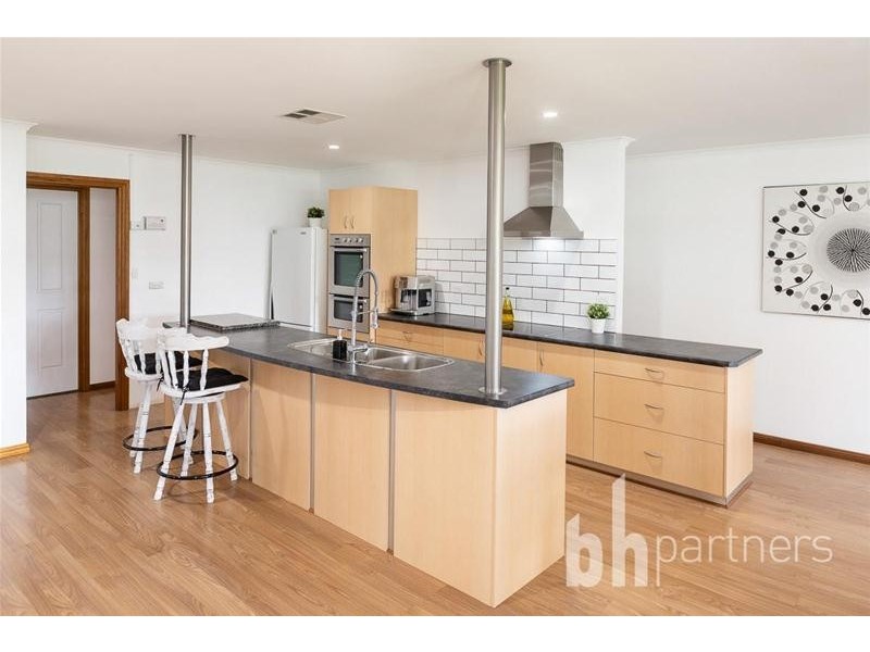 27 Murray Terrace, Cowirra Via, Mannum SA 5238