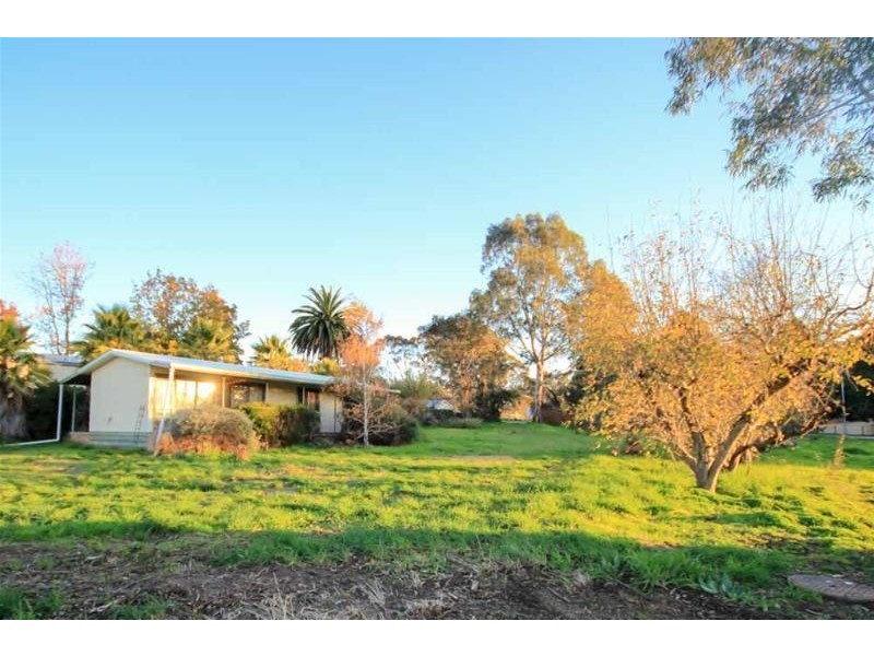 11 Junction Road, Balhannah SA 5242