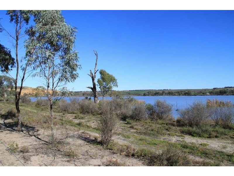 58 Rob Loxton Road, Walker Flat SA 5238