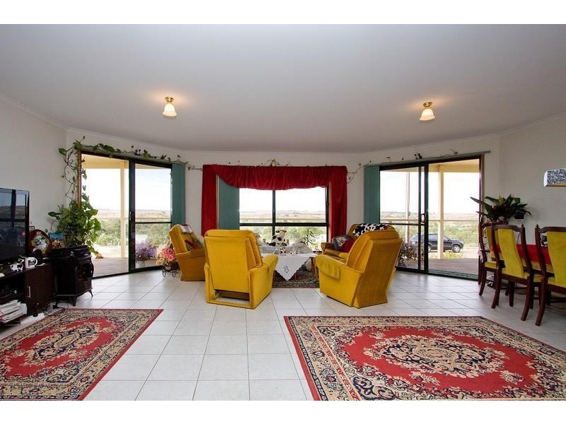 5 Esplanade, Mannum SA 5238