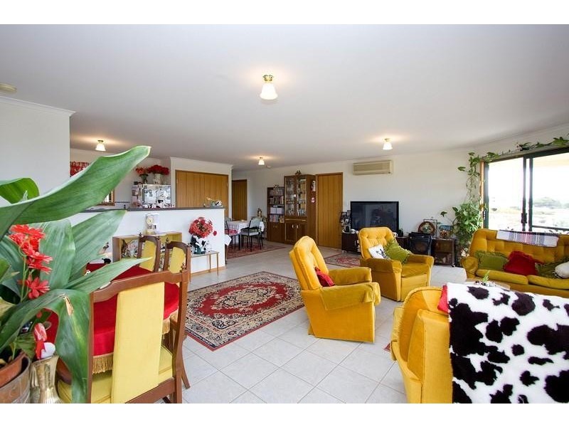 5 Esplanade, Mannum SA 5238