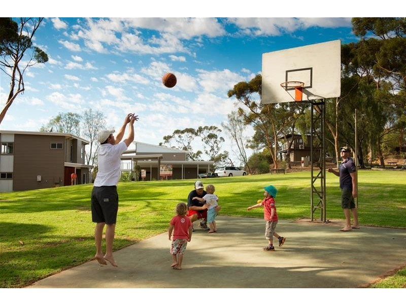 16 ‘Aruma River Resort’ Cliff View Drive, Walker Flat SA 5238