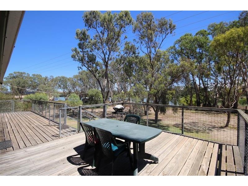 1 River Reserve Road, Swan Reach SA 5354