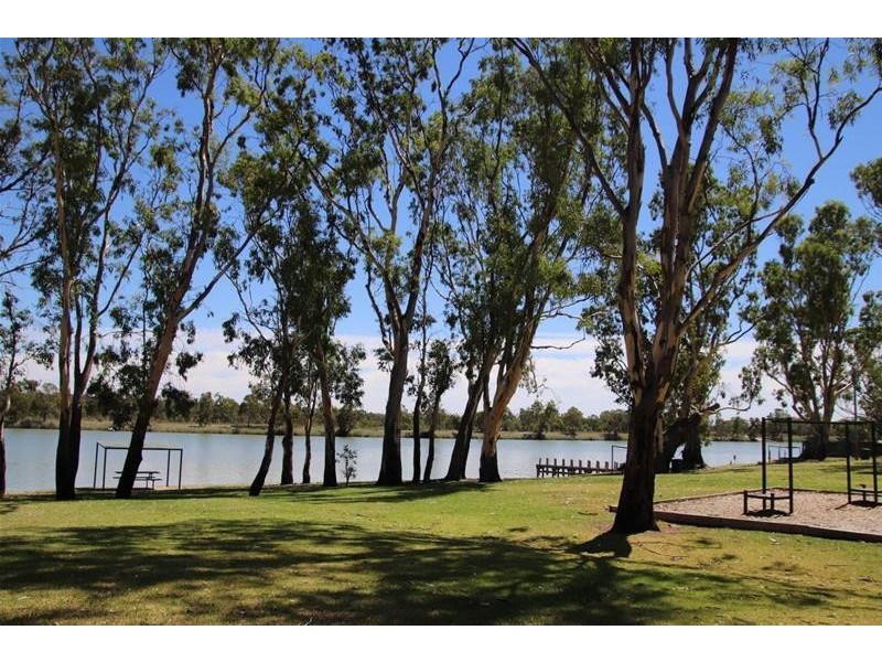 1 River Reserve Road, Swan Reach SA 5354