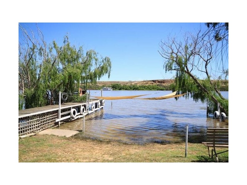 1 Murray Terrace COWIRRA Via, Mannum SA 5238