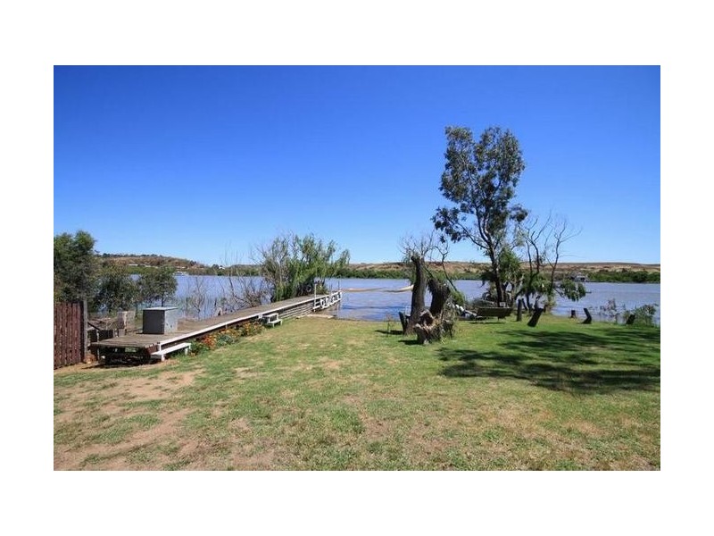 1 Murray Terrace COWIRRA Via, Mannum SA 5238