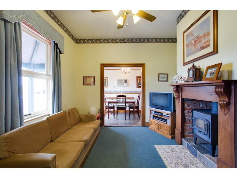 1 Schuetze Street, Mannum SA 5238