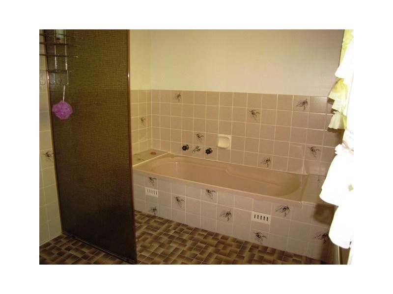 6 William Street, Mount Pleasant SA 5235