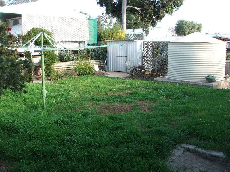 20 Anzac Avenue, Swan Reach SA 5354