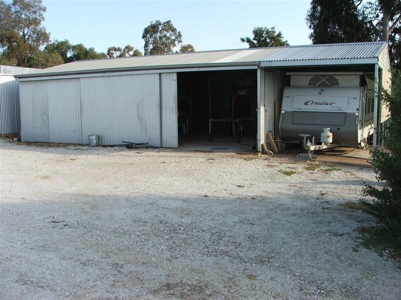 20 Anzac Avenue, Swan Reach SA 5354