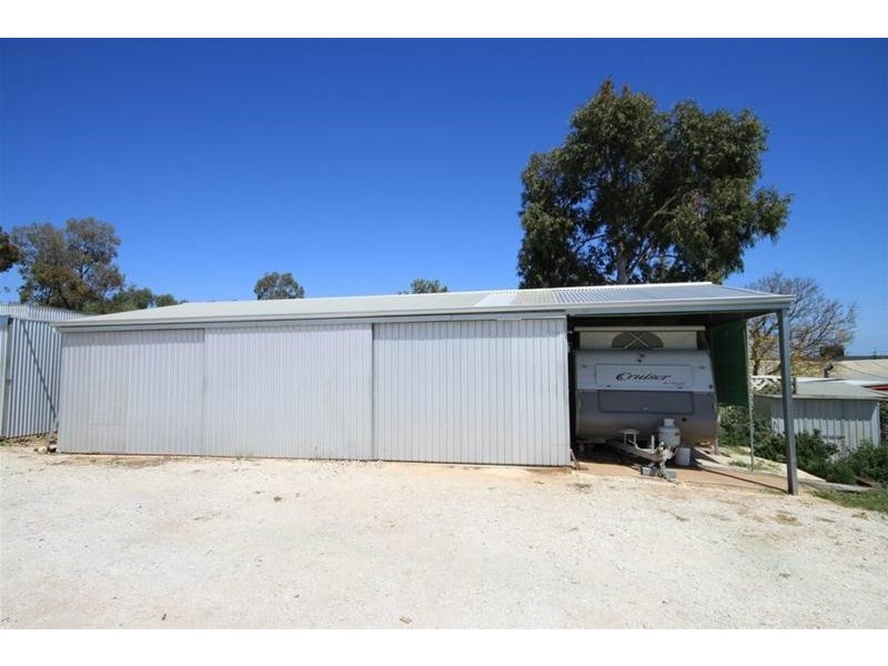 20 Anzac Avenue, Swan Reach SA 5354