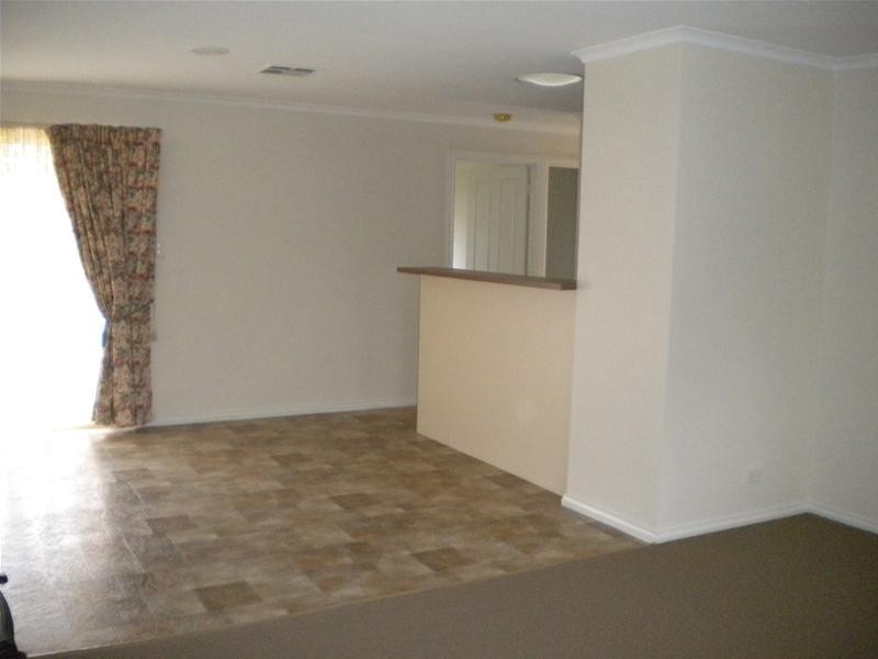 1/53 Grevillea Way, Woodside SA 5244