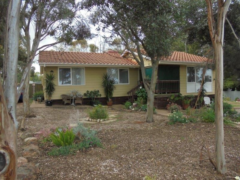 11 Education  Avenue, Palmer SA 5237