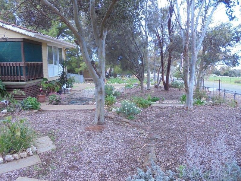 11 Education  Avenue, Palmer SA 5237