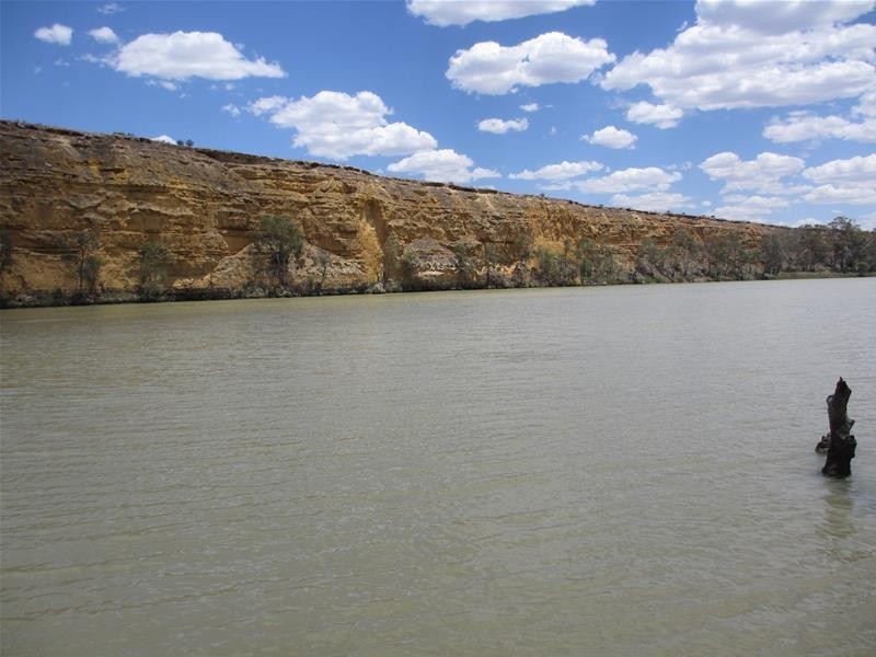 2 Marks Landing, Swan Reach SA 5354