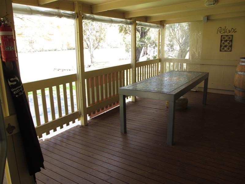 2 Marks Landing, Swan Reach SA 5354