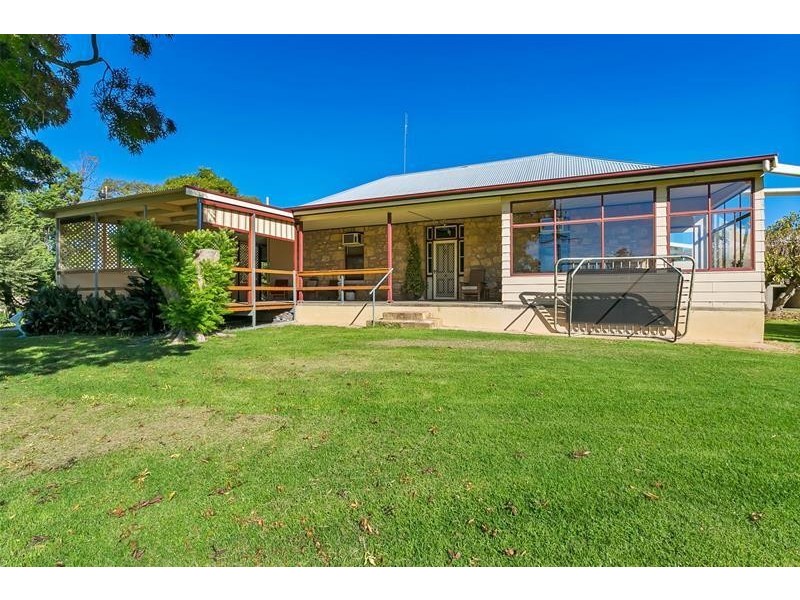 15 Thompson Road, Caurnamont SA 5238
