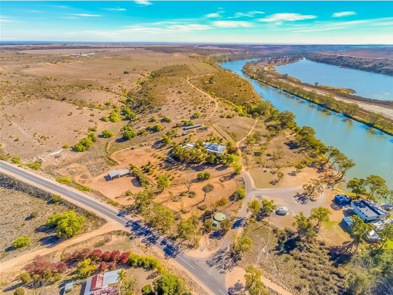 15 Thompson Road, Caurnamont SA 5238