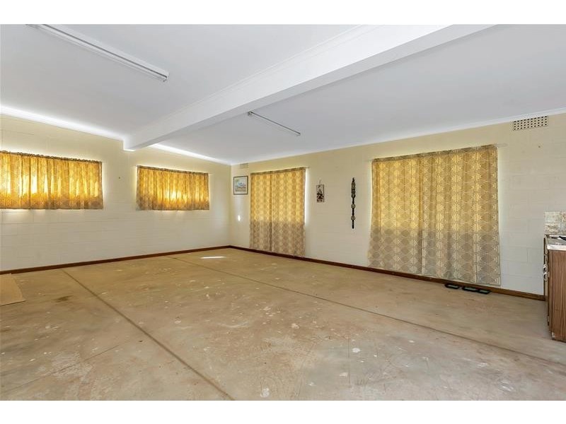 15 Thompson Road, Caurnamont SA 5238