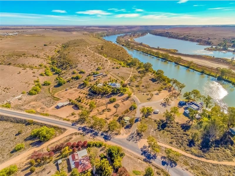 15 Thompson Road, Caurnamont SA 5238