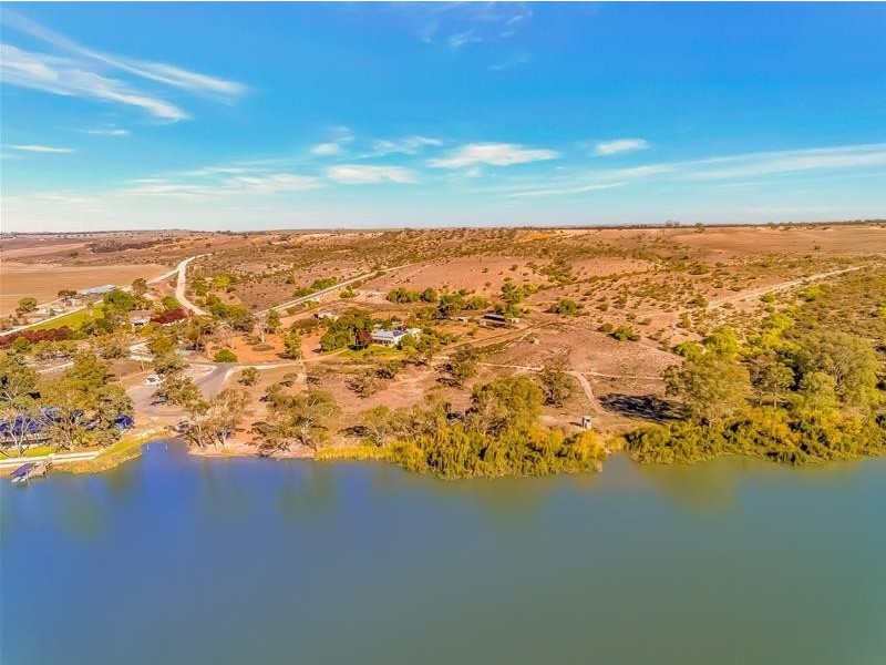 15 Thompson Road, Caurnamont SA 5238