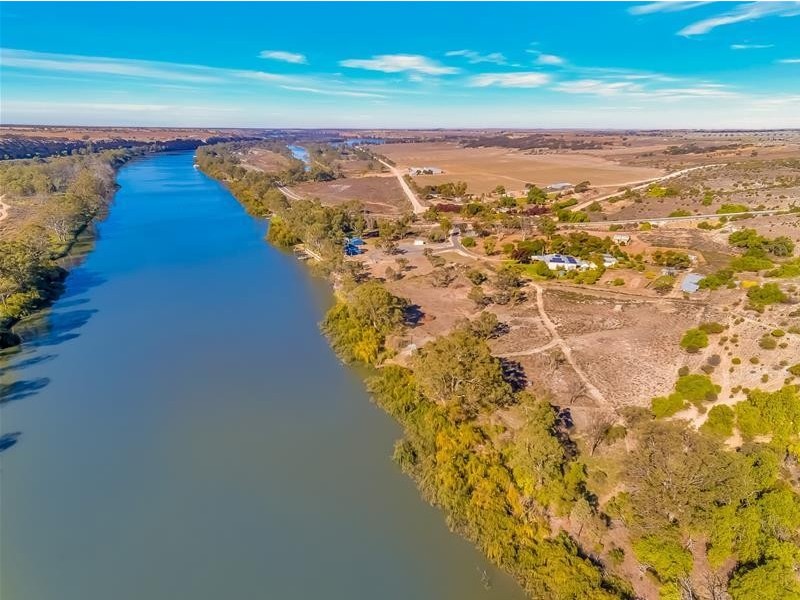 15 Thompson Road, Caurnamont SA 5238