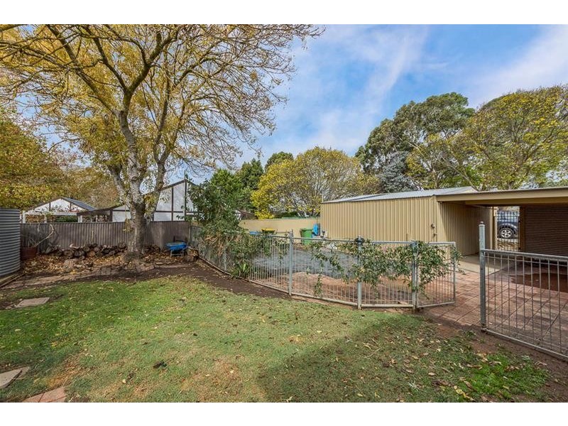 2 Fry Street, Mount Barker SA 5251