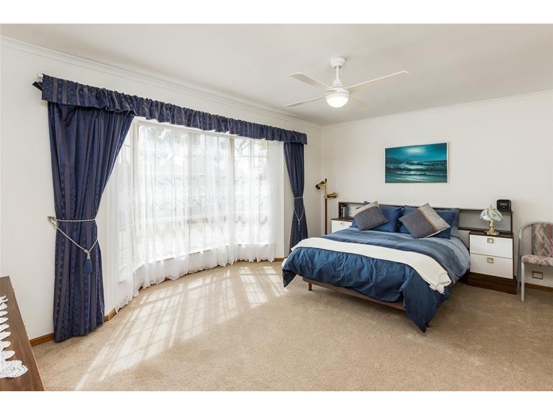 2 Fry Street, Mount Barker SA 5251