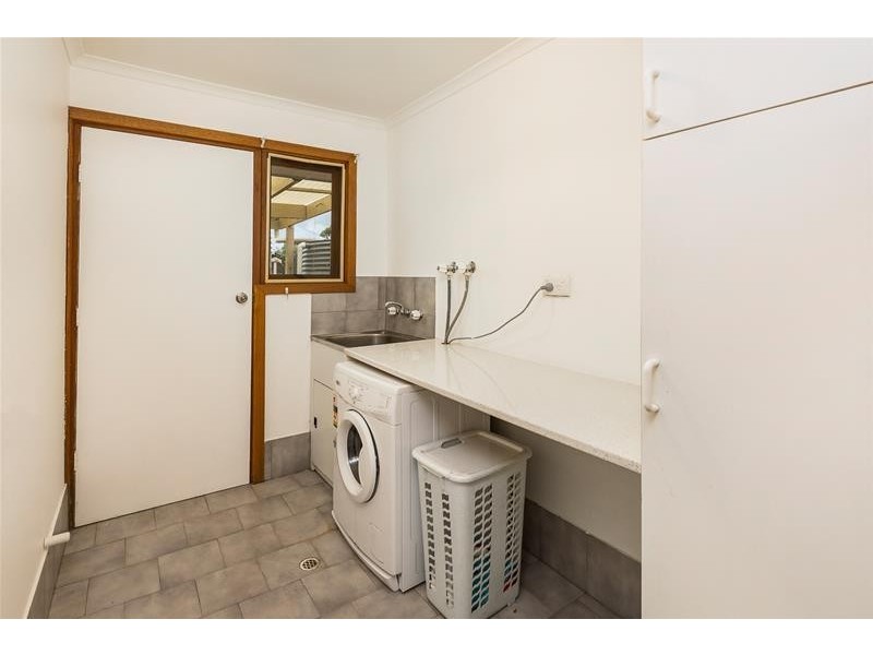 2 Fry Street, Mount Barker SA 5251