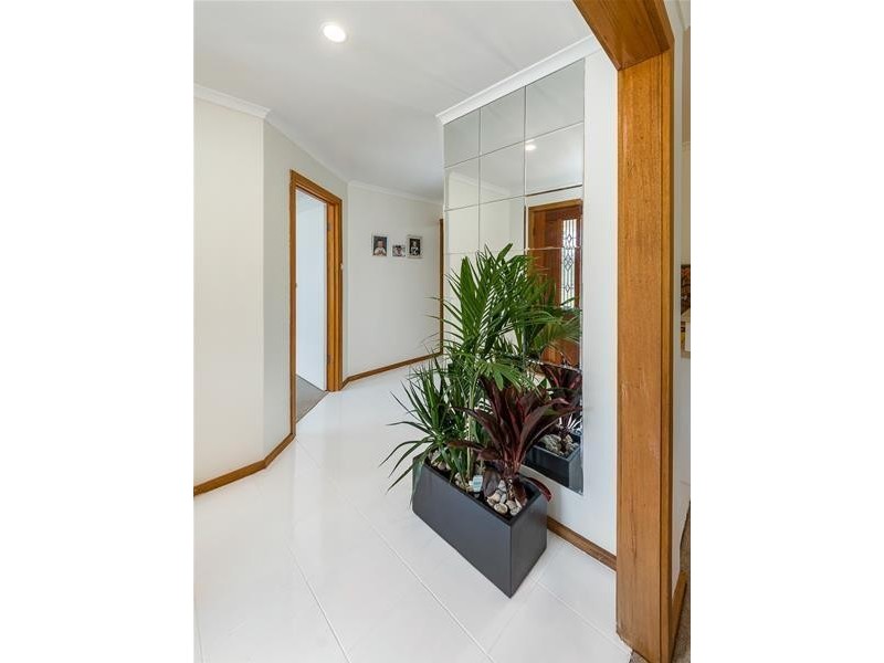 2 Fry Street, Mount Barker SA 5251