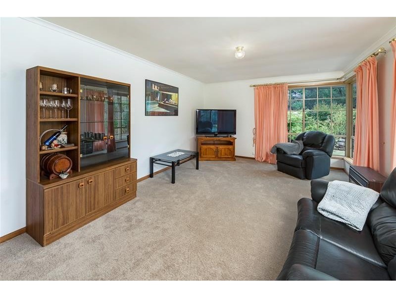 2 Fry Street, Mount Barker SA 5251