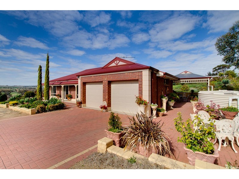 35 Esplanade, Mannum SA 5238