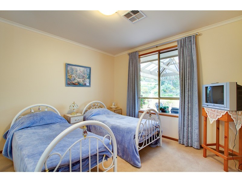 35 Esplanade, Mannum SA 5238