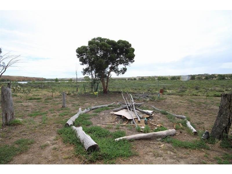 26 Rob Loxton Road, Walker Flat SA 5238