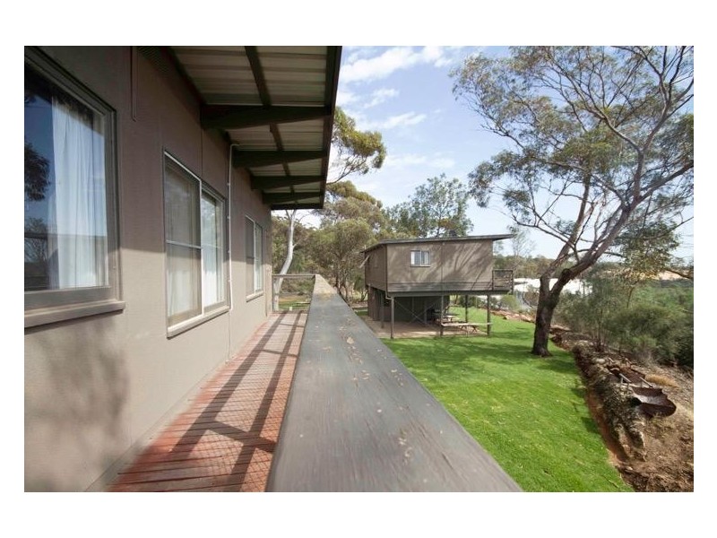 6 ‘Aruma River Resort’ Cliff View Drive, Walker Flat SA 5238
