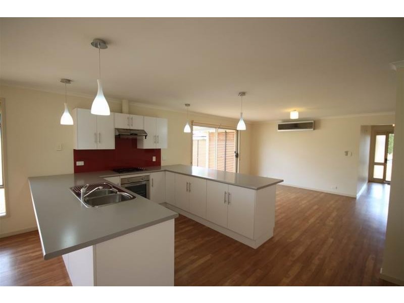 12 Walker Avenue, Mannum SA 5238