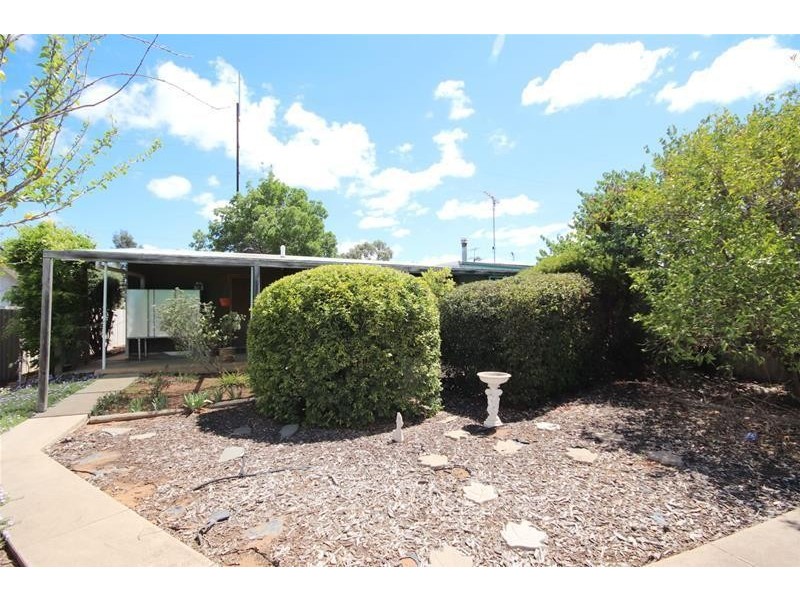 17 Queen Mary Street, Mannum SA 5238
