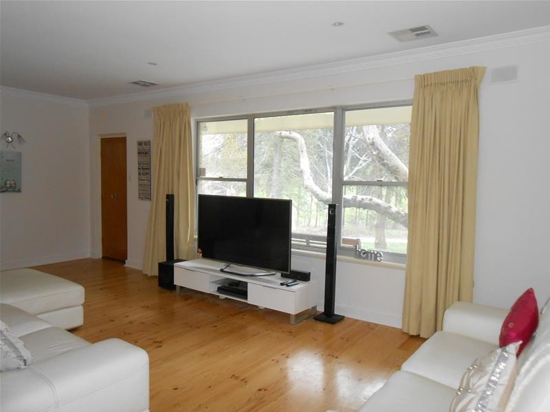 1736 Lobethal Road, Lenswood SA 5240