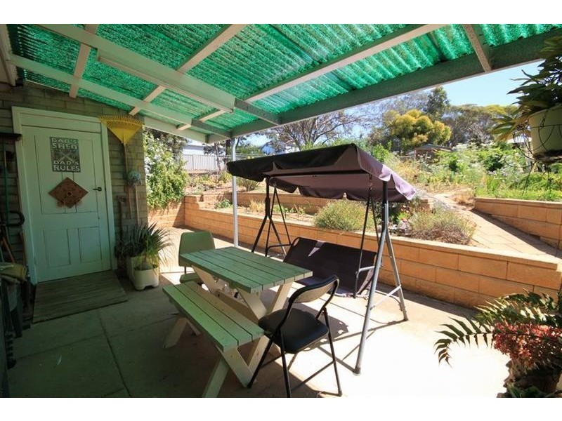 16 Baseby Road, Mannum SA 5238