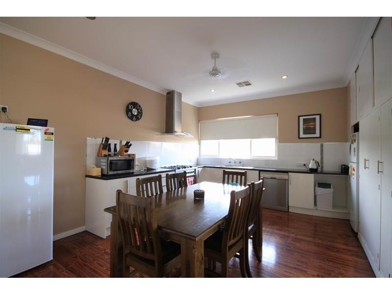 15 King George Street, Mannum SA 5238