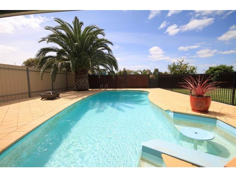 15 King George Street, Mannum SA 5238