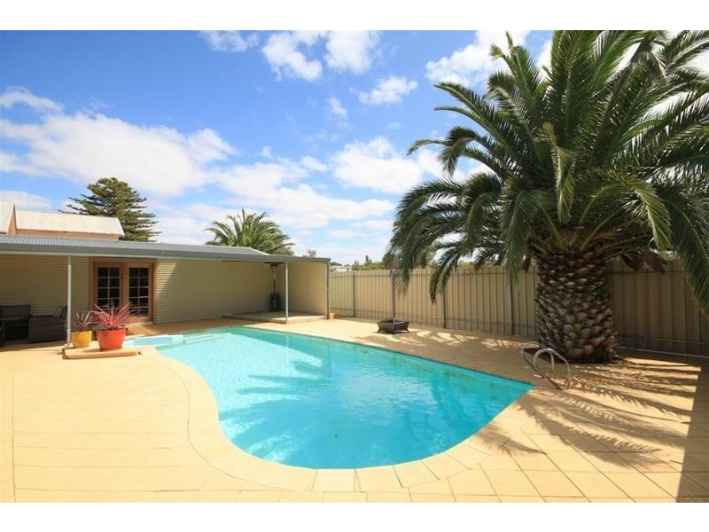 15 King George Street, Mannum SA 5238