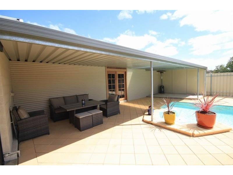 15 King George Street, Mannum SA 5238