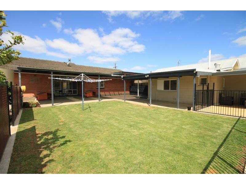 15 King George Street, Mannum SA 5238